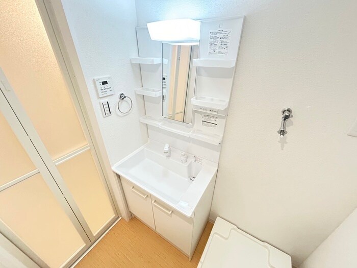 物件内観写真12　(洗面)