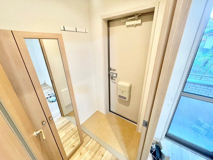 物件内観写真15　(玄関)