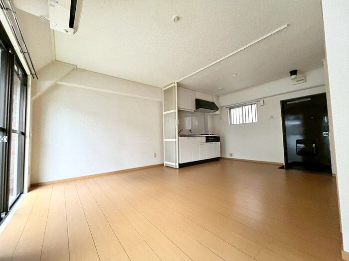 物件内観写真6　(居室)