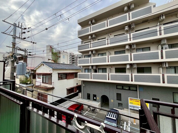 物件内観写真17　(室内からの展望)