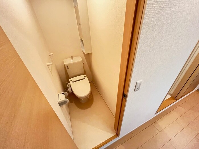 物件内観写真12　(トイレ)