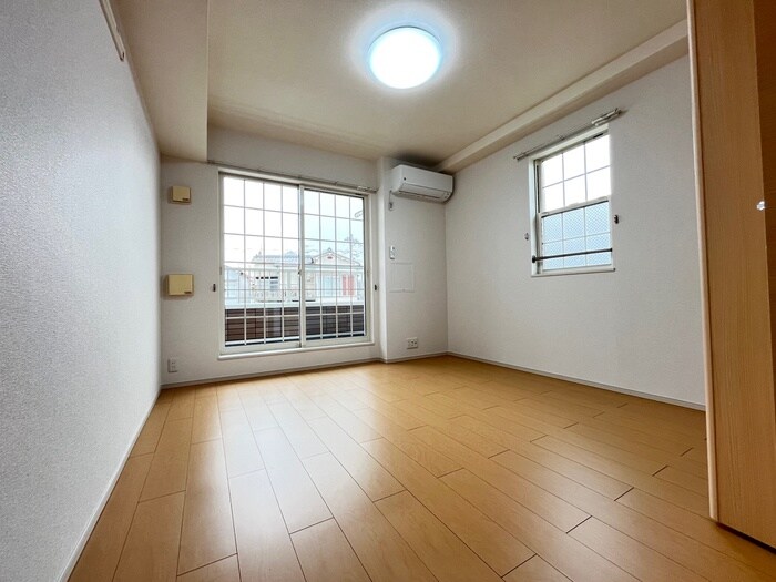 物件内観写真18　(居室)