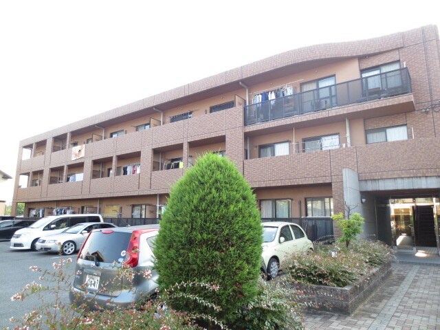 物件外観写真1　(駐車場)