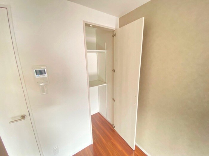 物件内観写真10　(内観写真)