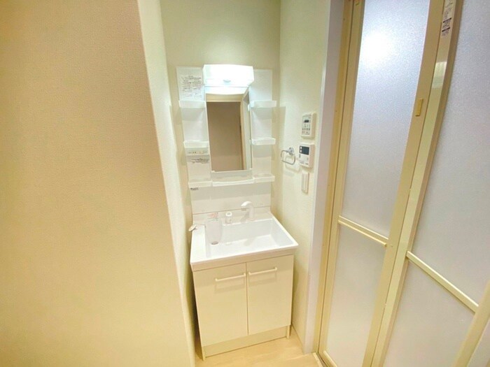 物件内観写真11　(洗面)