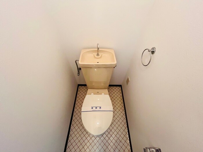 物件内観写真12　(トイレ)