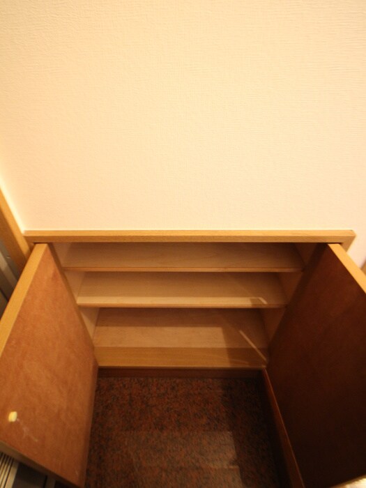 物件内観写真14　(靴箱)