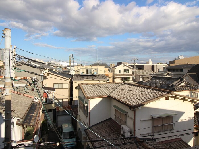 物件内観写真18　(室内からの展望)