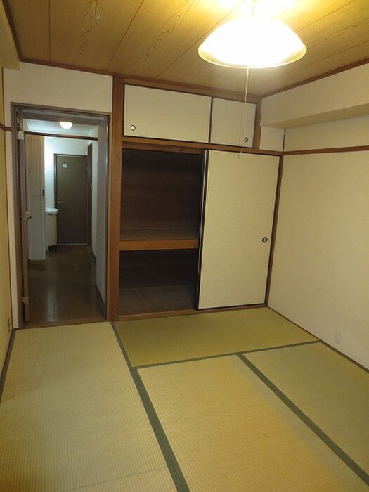 物件内観写真13　(収納)