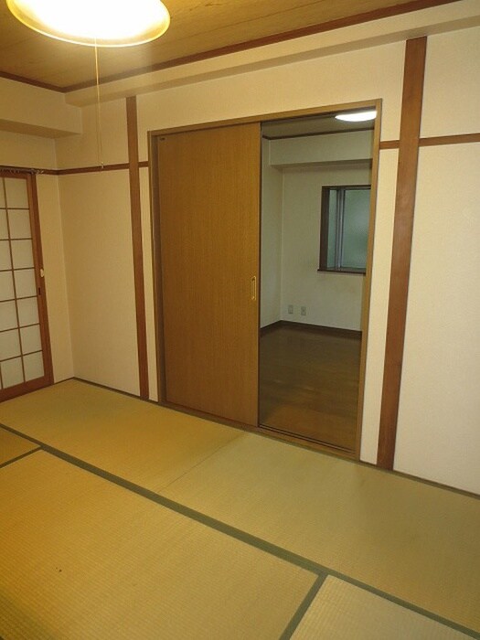 物件内観写真14　(居室)