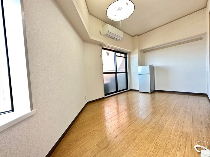 物件内観写真10　(居室)