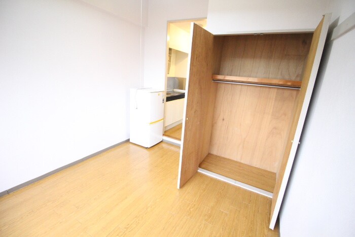 物件内観写真11　(収納)