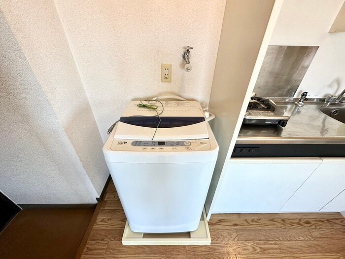 物件内観写真18　(洗濯機置場)