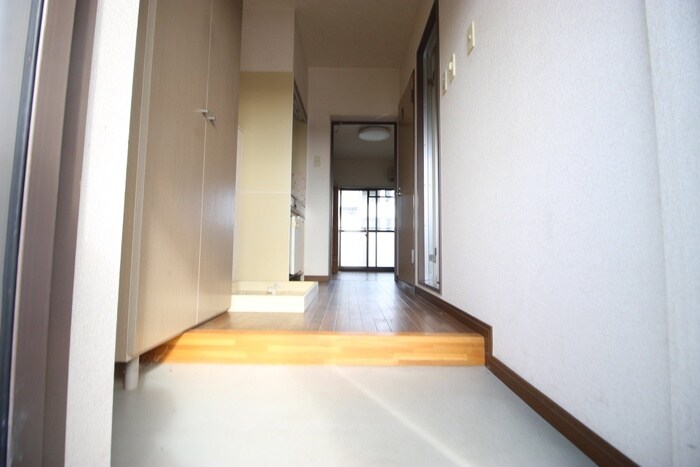 物件内観写真14　(廊下)