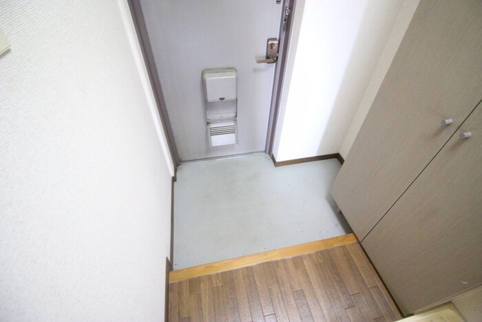 物件内観写真15　(玄関)