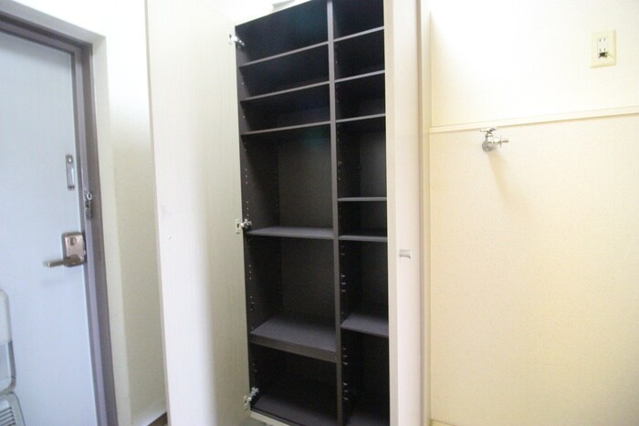 物件内観写真18　(靴箱)