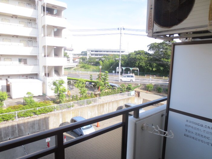 物件内観写真20　(室内からの展望)