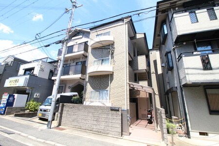 エスペランサ郡家外観写真