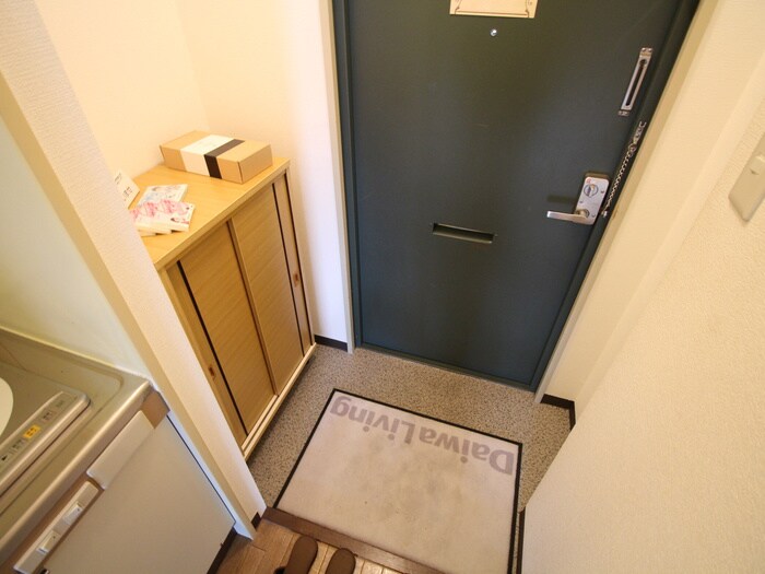 物件内観写真14　(玄関)