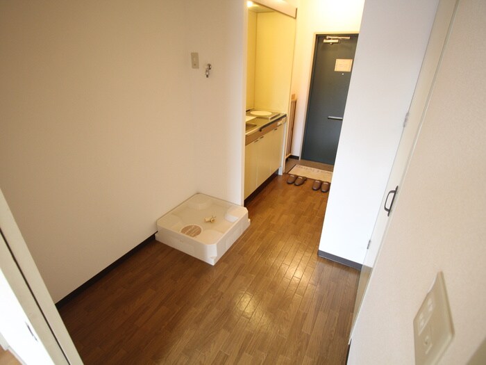 物件内観写真22　(廊下)