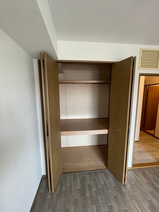 物件内観写真11　(収納)