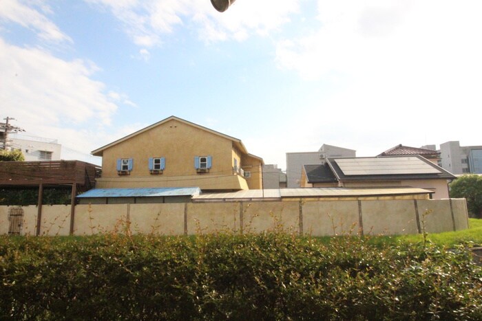 物件内観写真22　(室内からの展望)