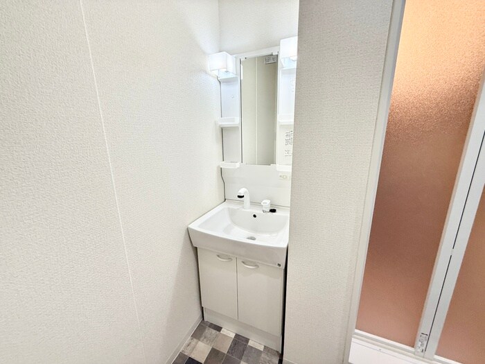 物件内観写真9　(洗面)