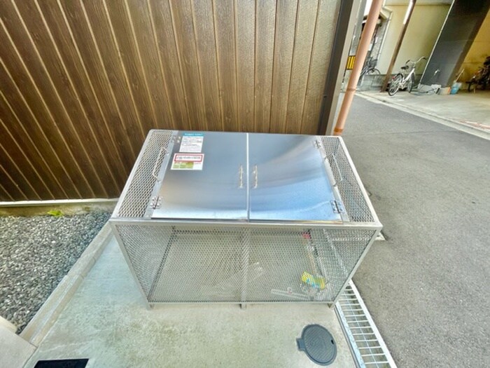 物件外観写真4　(建物設備)