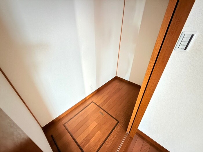 物件内観写真15　(収納)