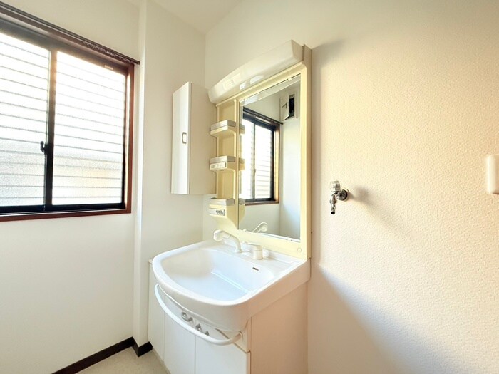 物件内観写真19　(洗面)