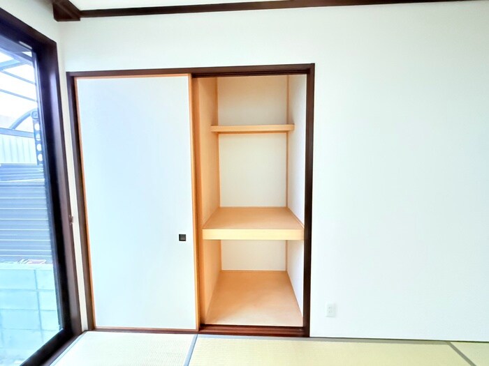 物件内観写真21　(収納)