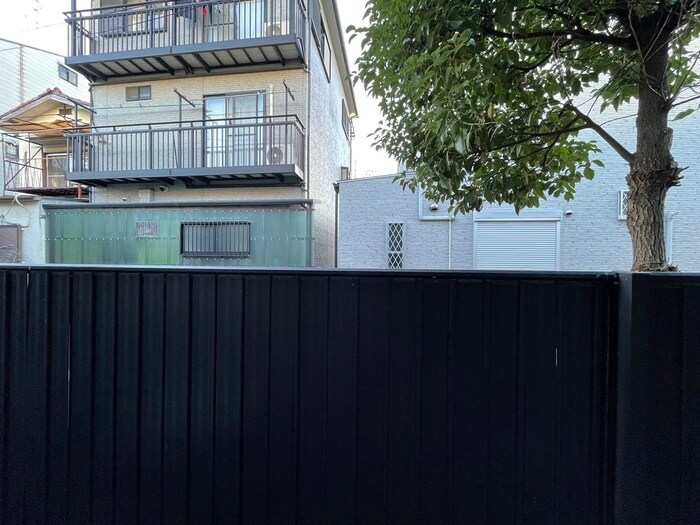 物件内観写真22　(室内からの展望)