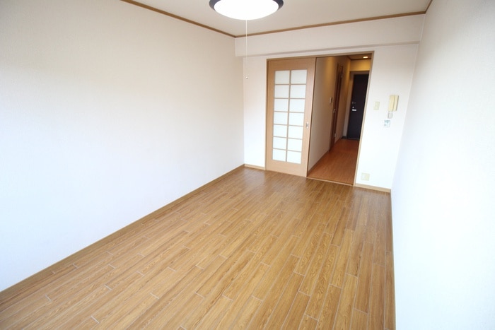 物件内観写真4　(居室)