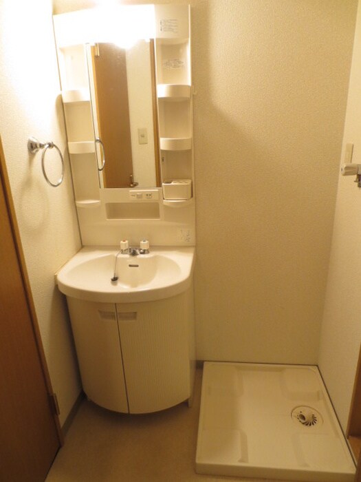 物件内観写真8　(洗面)