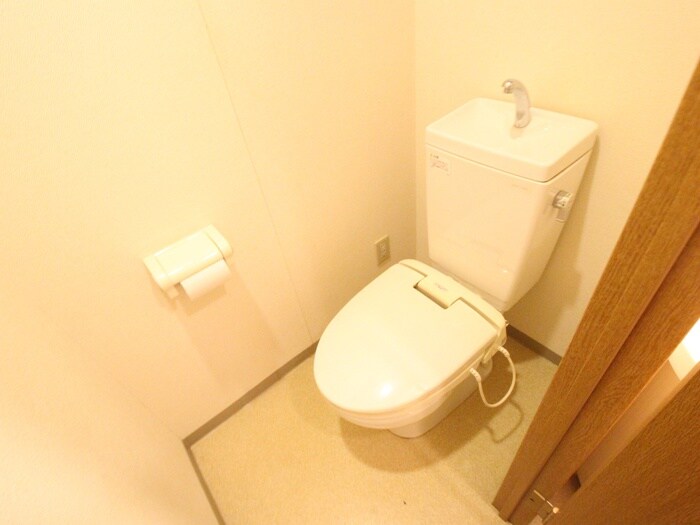 物件内観写真9　(トイレ)