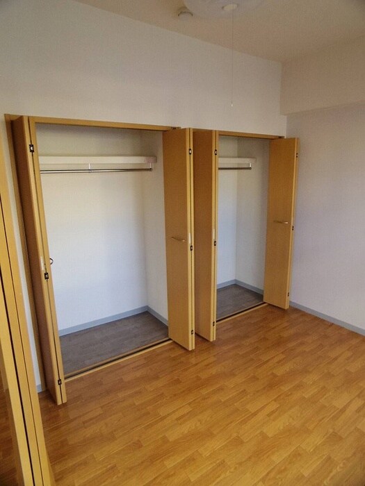 物件内観写真10　(収納)