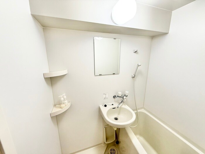 物件内観写真12　(洗面)