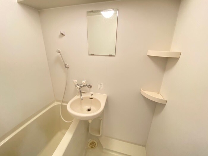 物件内観写真12　(洗面)