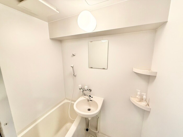 物件内観写真12　(洗面)