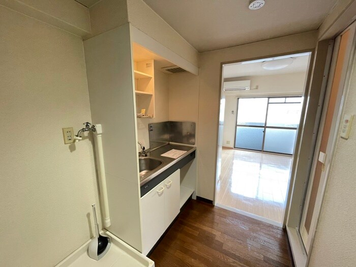 物件内観写真12　(廊下)