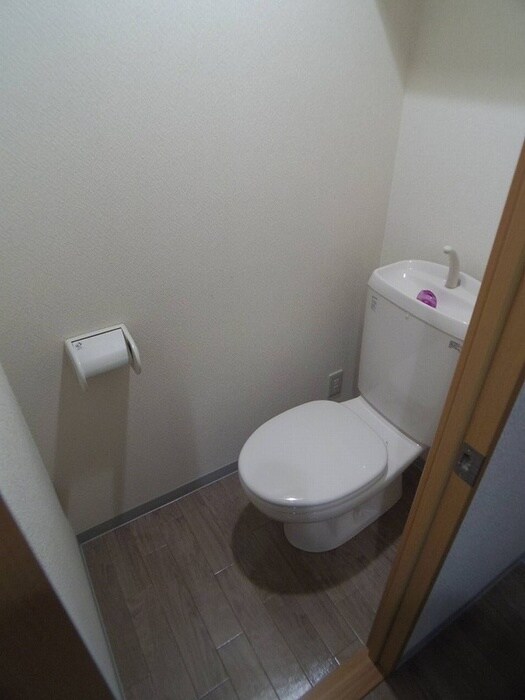 物件内観写真14　(トイレ)