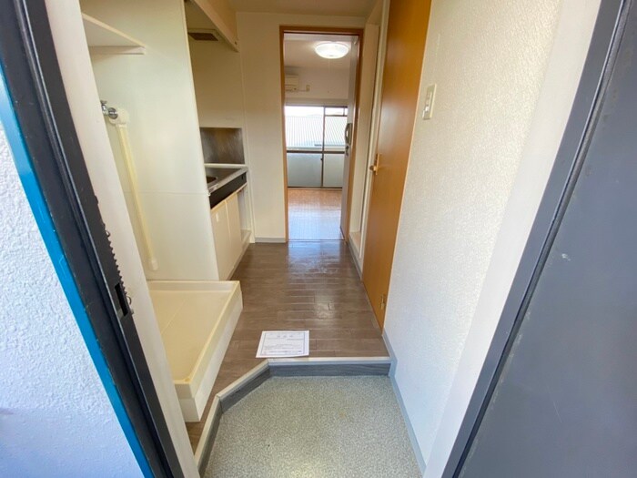物件内観写真16　(廊下)