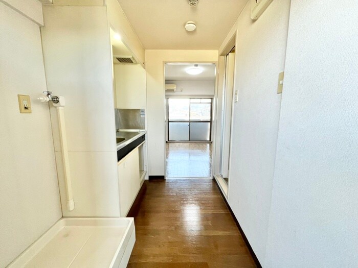 物件内観写真17　(廊下)