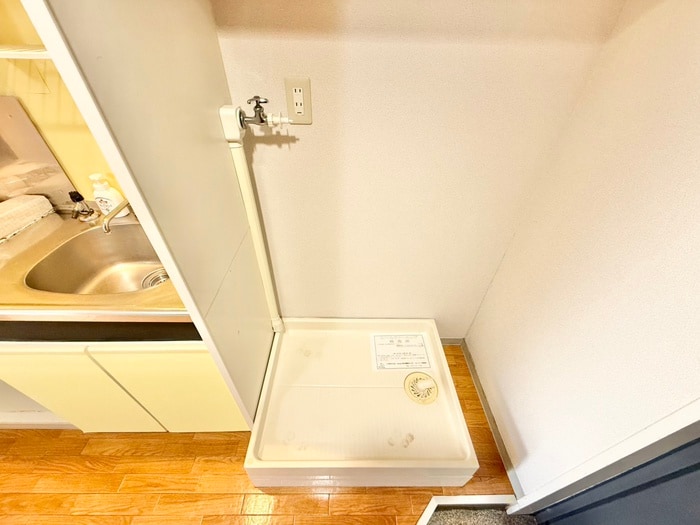 物件内観写真17　(洗濯機置場)