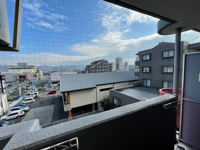 物件内観写真20　(室内からの展望)