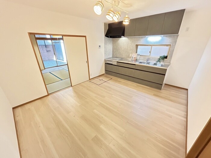 物件内観写真7　(居室)