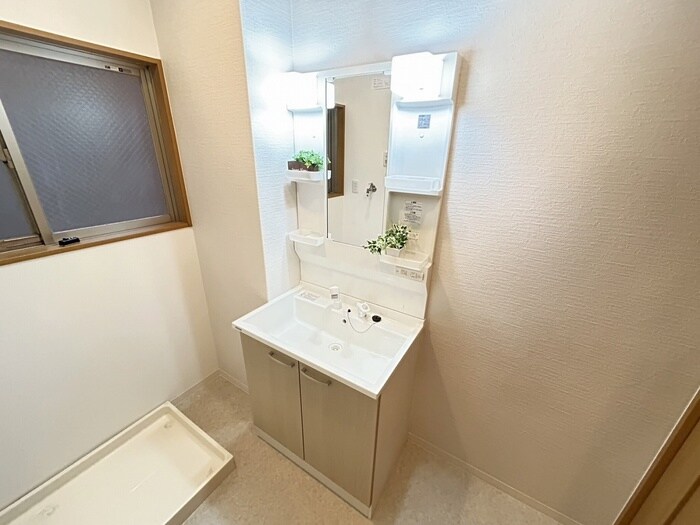 物件内観写真11　(洗面)