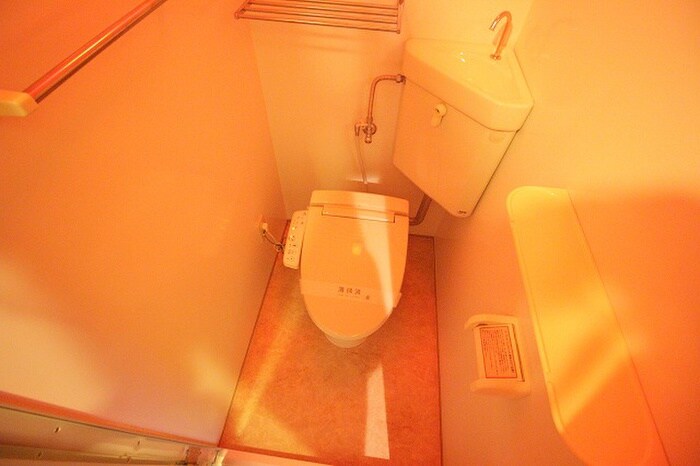 物件内観写真12　(トイレ)