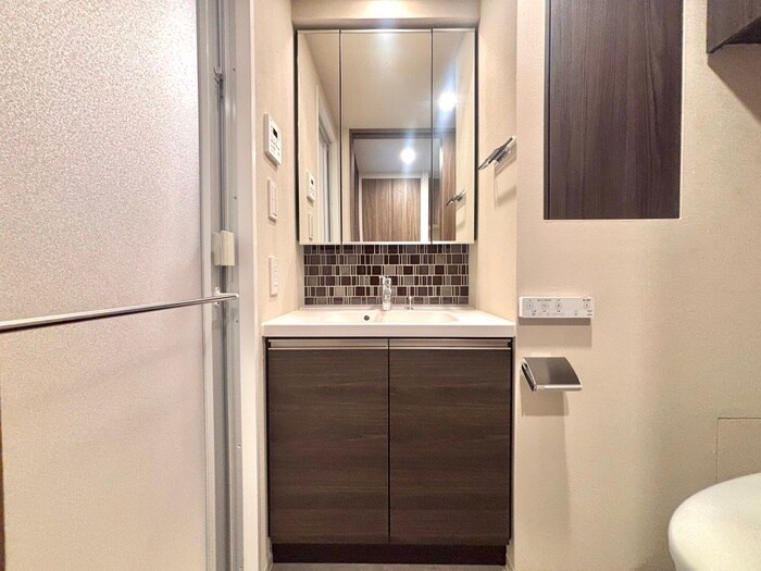 物件内観写真11　(洗面)