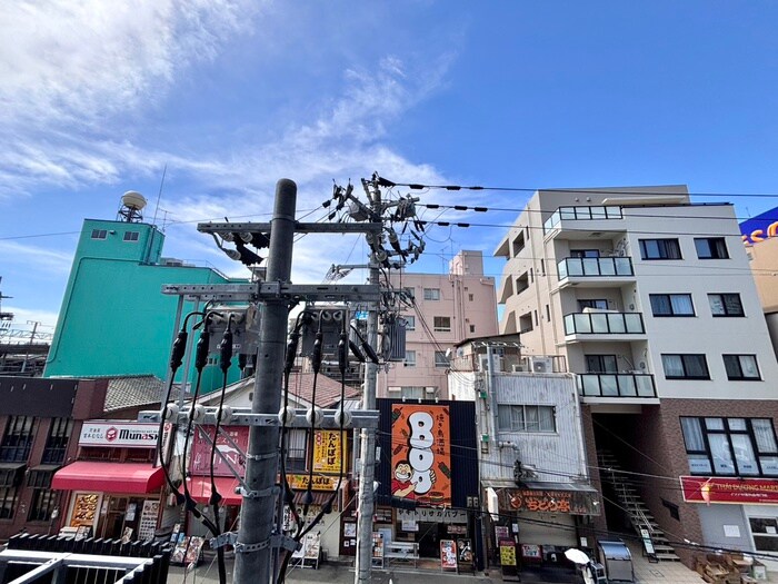 物件内観写真13　(室内からの展望)